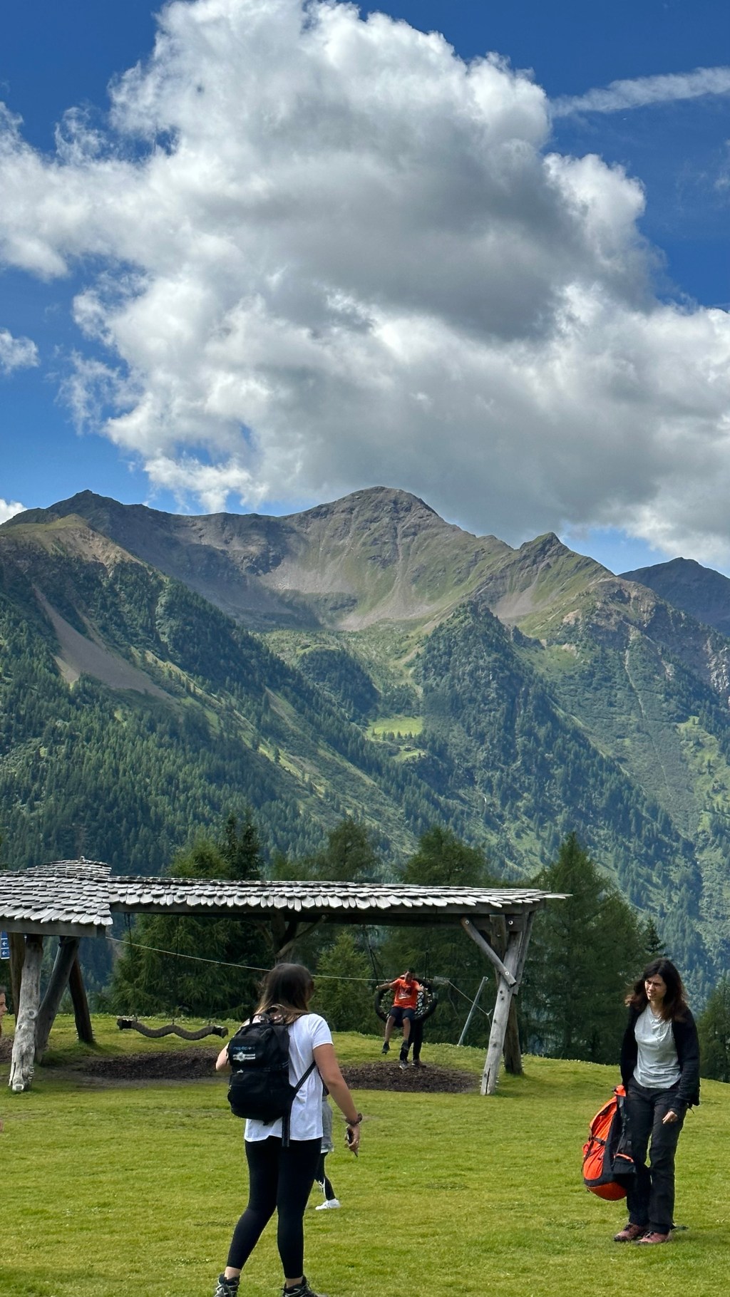 Unleashing Creativity on the Go: How Travel Boosts Work&nbsp;Performance