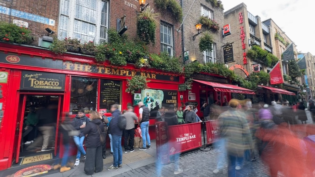 Leaving the World Outside a&nbsp;Bubble